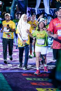 BIB: 
                            <button type="button" onclick="openModal(26333786)" class="btn btn-primary btn-sm float-right btn-popup" data-toggle="modal" data-target=".modal-high-quality">
                        <i class="fas fa-shopping-cart"></i> Add to Cart
                    </button>
                                            <button type="button" onclick="isThisMe(26333786, true)" class="btn btn-success btn-sm float-right btn-popup btn-isme hidden" data-toggle="tooltip" data-placement="bottom" title="นี่คือรูปของคุณใช่ไหม คลิกที่นี่เพื่อเอาเข้าอัลบั้ม">
                        <i class="fas fa-plus"></i> Add to album
                    </button>
                    <button type="button" onclick="isThisMe(26333786, false)" class="btn btn-warning btn-sm float-right btn-popup btn-isnotme hidden">
                        <i class="fas fa-ban"></i> Remove from album
                    </button>